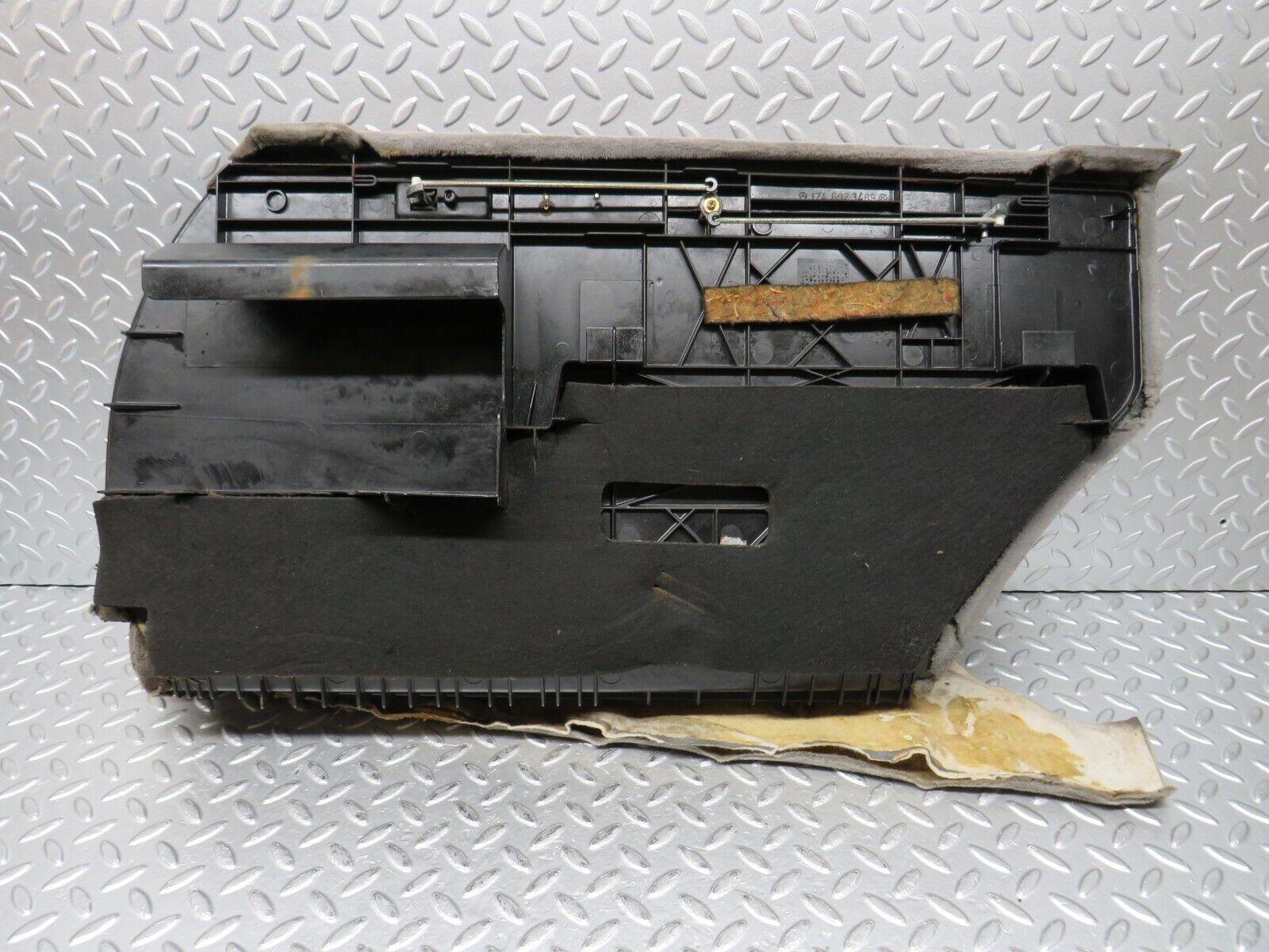 31190 Mercedes-Benz S124 220TE Trunk Side Panel Cover Right Grey 1246923489