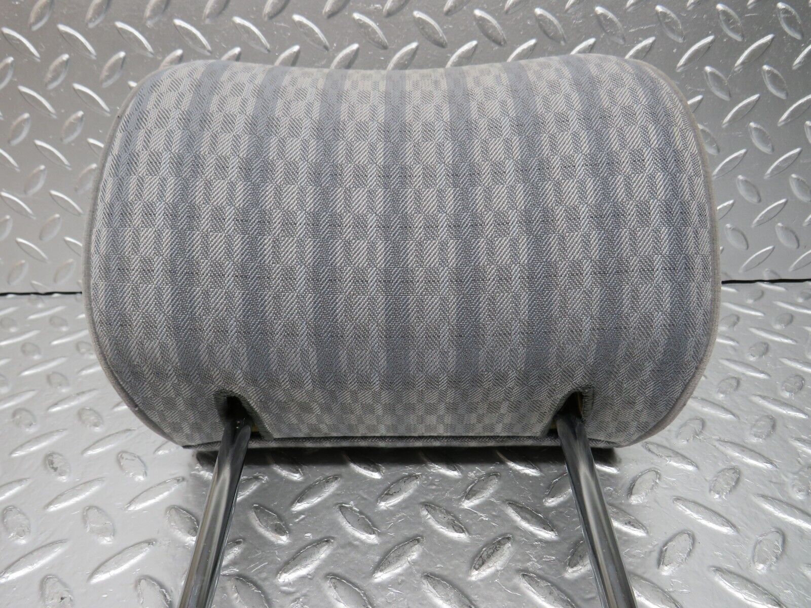 30431 Mercedes-Benz W124 230E Front Seat Headrest