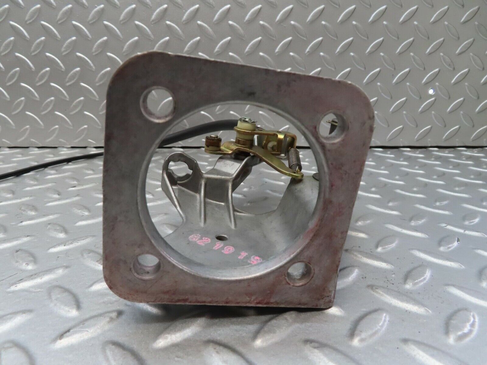 14692 Mercedes-Benz W201 190E Brake Pedal Bracket 1242900919