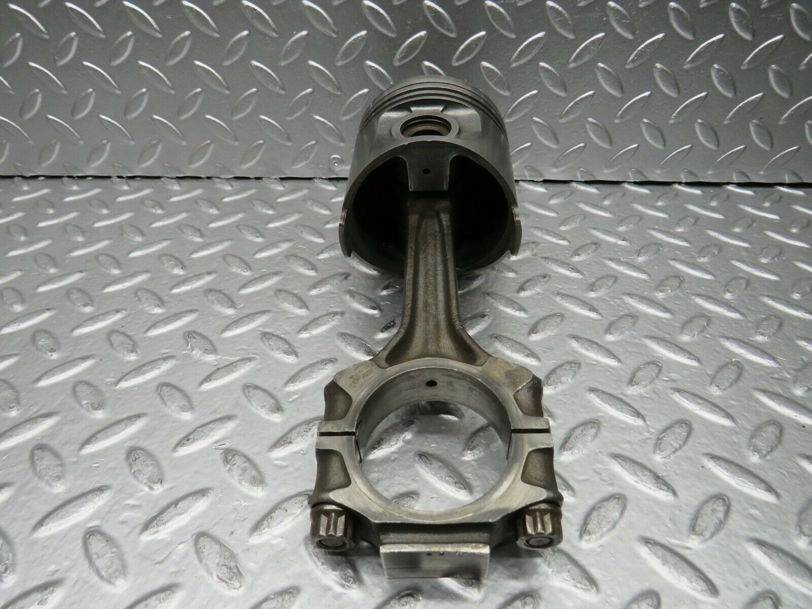 22795 Mercedes-Benz C107 450SLC Coupe Piston With Connecting Rod 92.48 mm