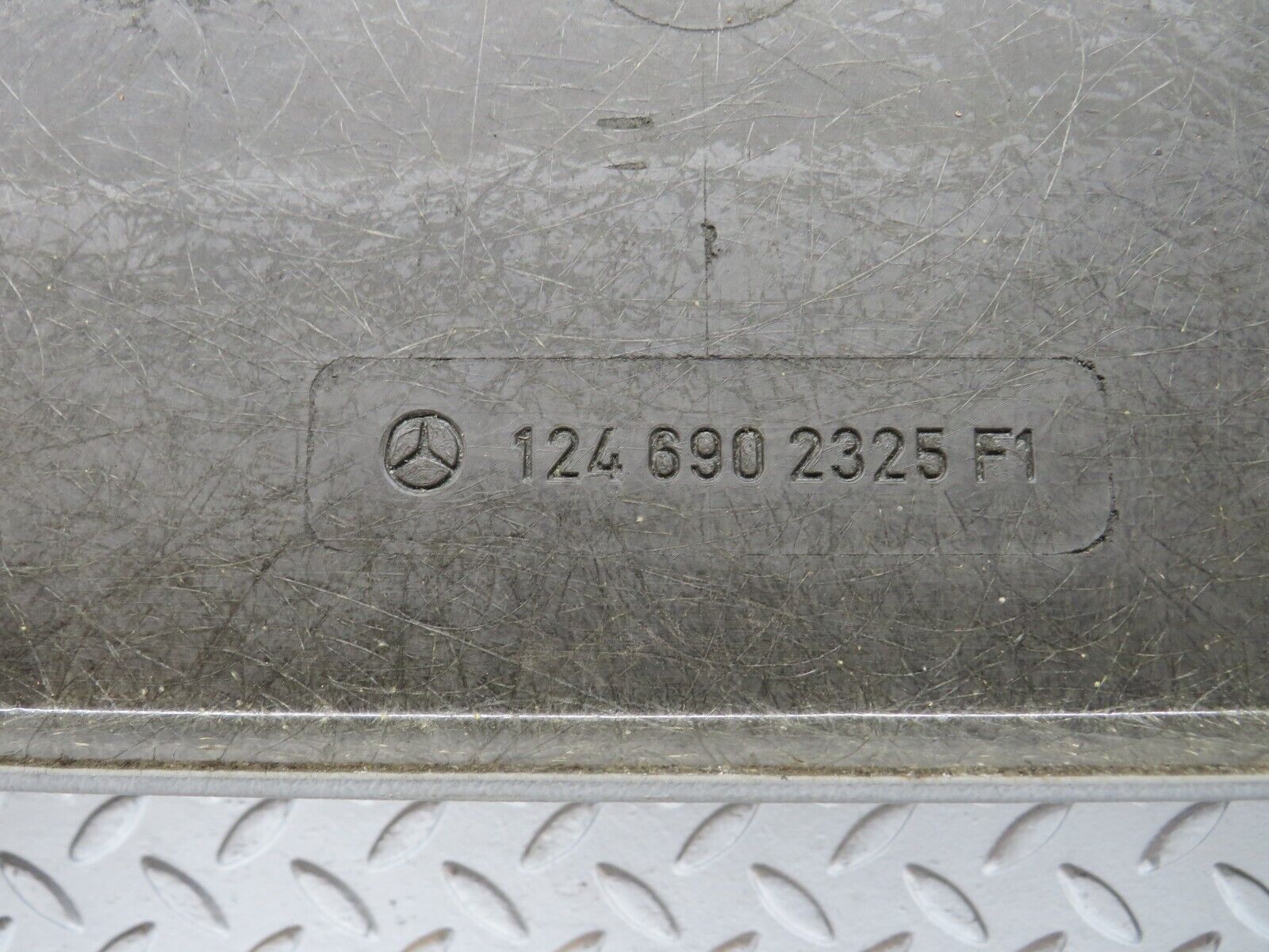 31278 Mercedes-Benz S124 220TE Headlining Roof Panel Rear Grey 1246902325