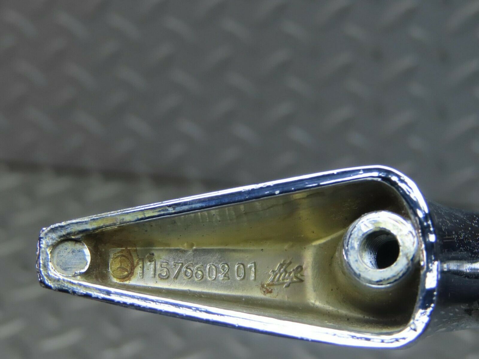 8797 Mercedes-Benz W115 Chrome Door Handle Front Right No Key 1157660201