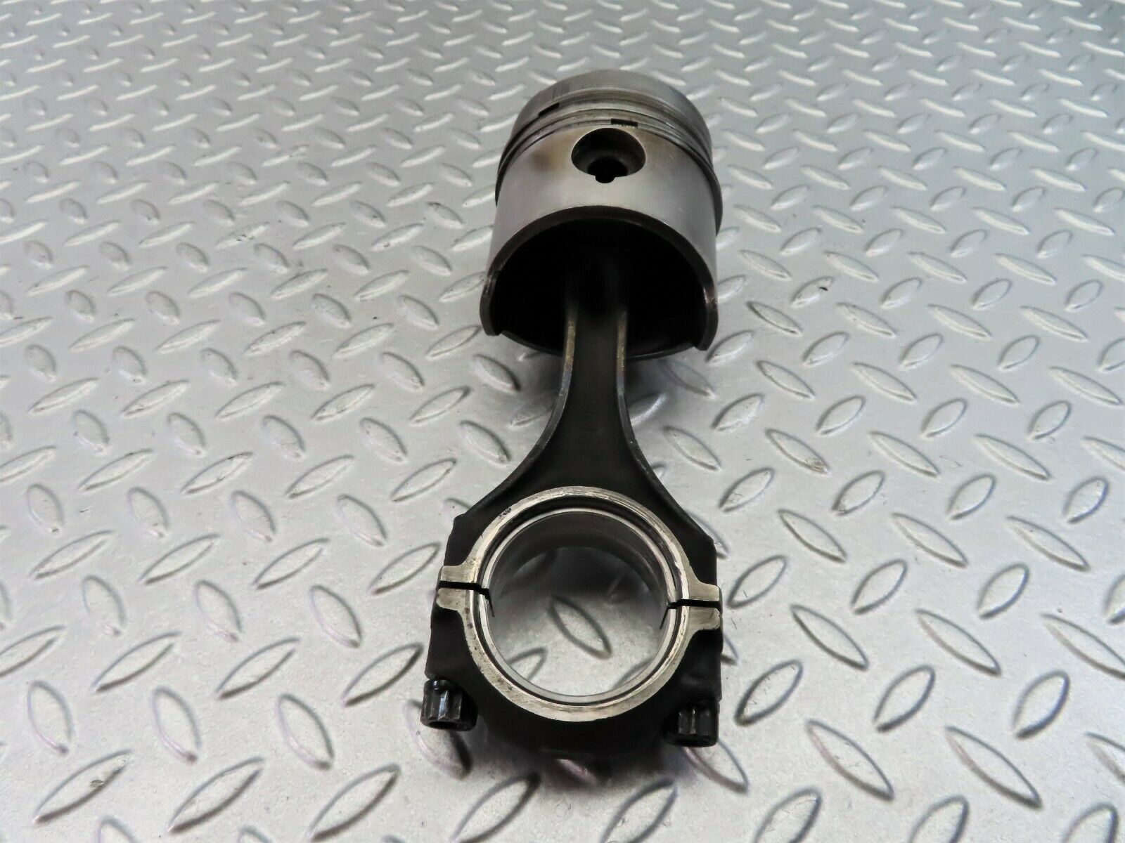 8043 Mercedes-Benz W115 220D Piston With Connecting Rod 87.03 mm