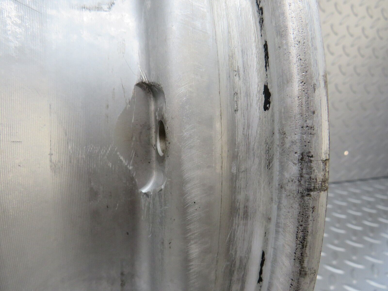 36921 Mercedes-Benz Alloy Wheel 6.5Jx15 H2 ET49 1244001802