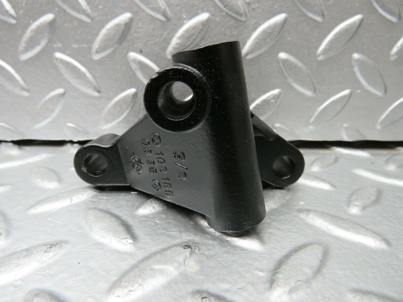 23128 Mercedes-Benz C123 230CE Coupe Alternator Generator Support 1021550835 1021550735