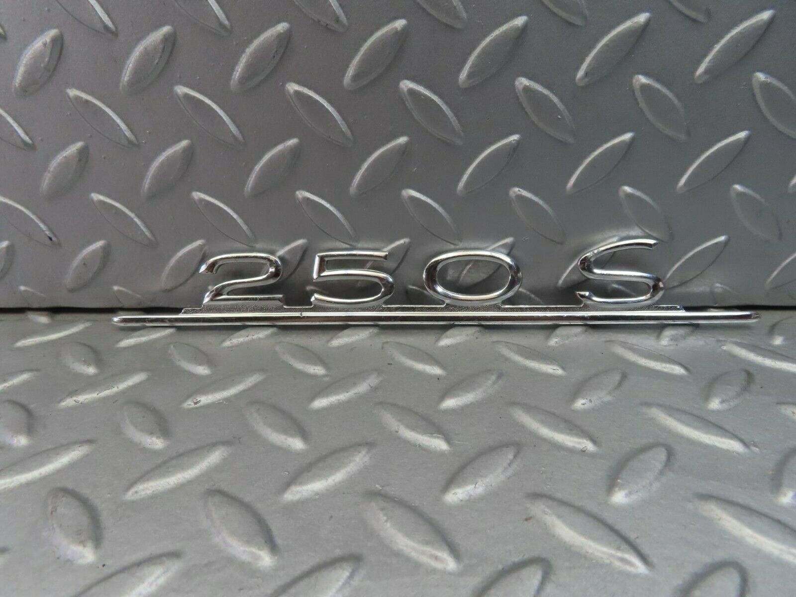 8286 Mercedes-Benz W108 Rear Trunk Badge 250S Emblem