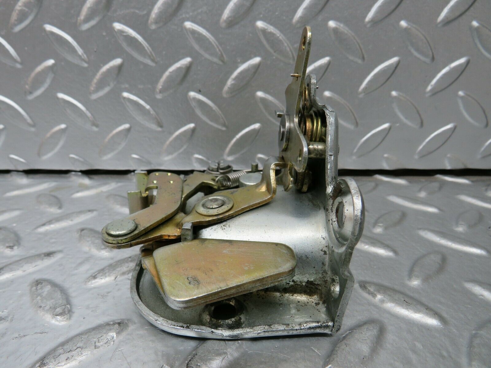23461 Mercedes-Benz W114 280E Rear Left Door Lock Mechanism