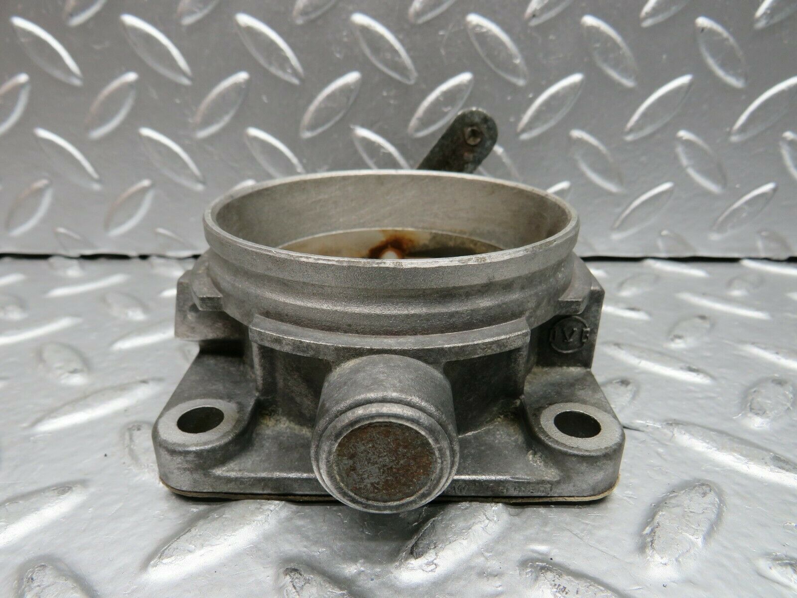 24069 Mercedes-Benz W123 280E Throttle Body Valve