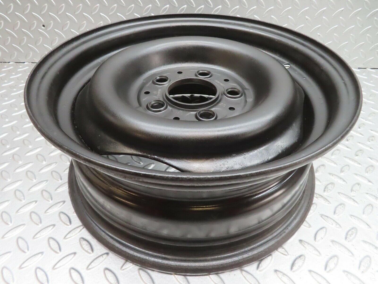 13762 Mercedes-Benz Steel Wheel 5.5Jx14H2 ET30 5x112 1234000302