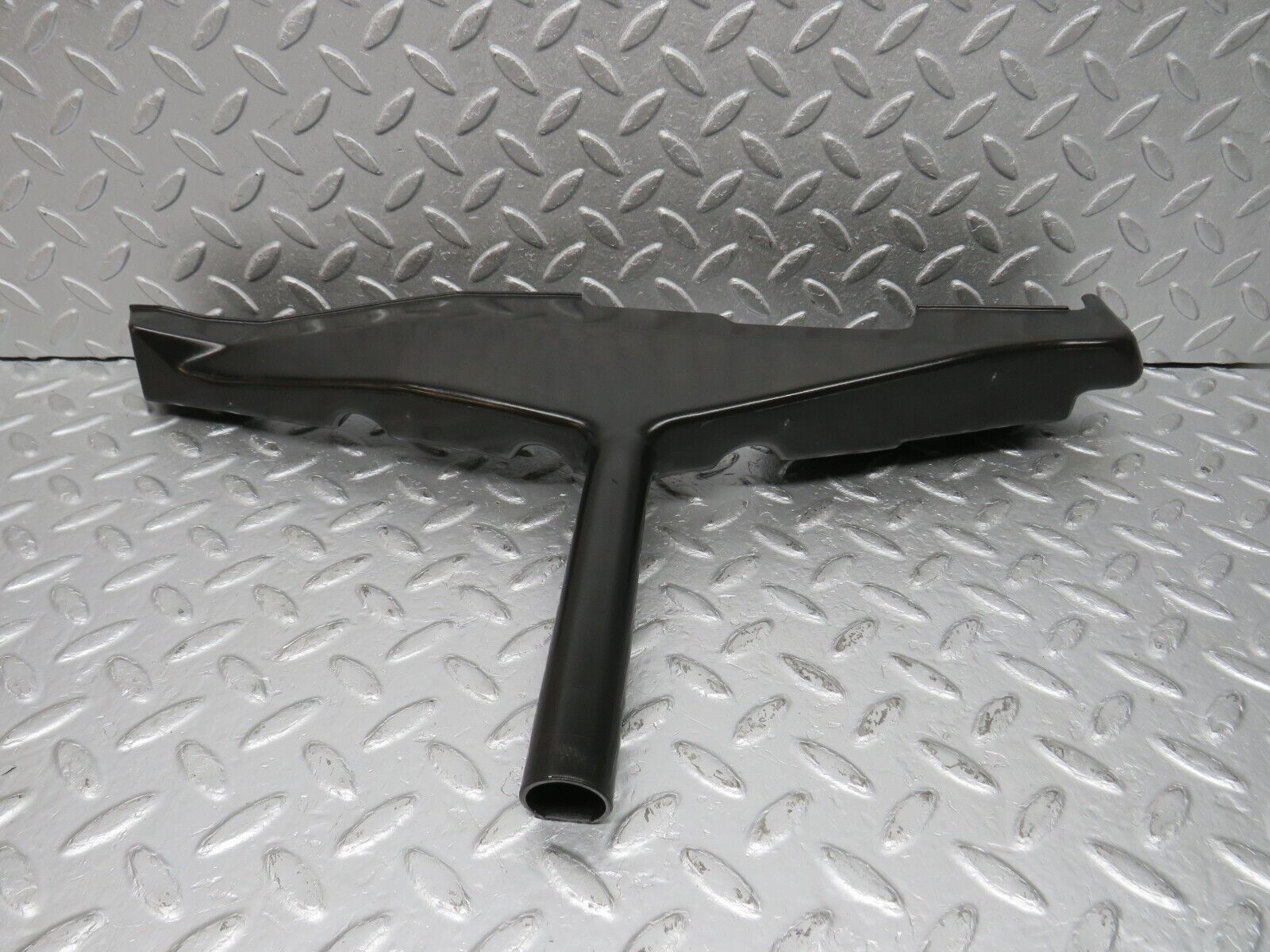 39338 Mercedes-Benz R129 320SL Coupe Windscreen Drain Channel Right 1296280273