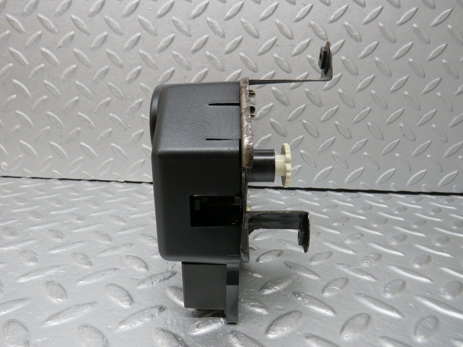 37011 Mercedes-Benz C126 420SEC Coupe Sunroof Motor Webasto & Relay 1248210047