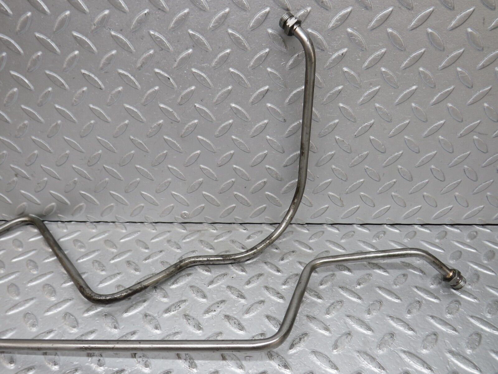 37667 Mercedes-Benz W109 300SEL Power Steering Oil Hose Pipe