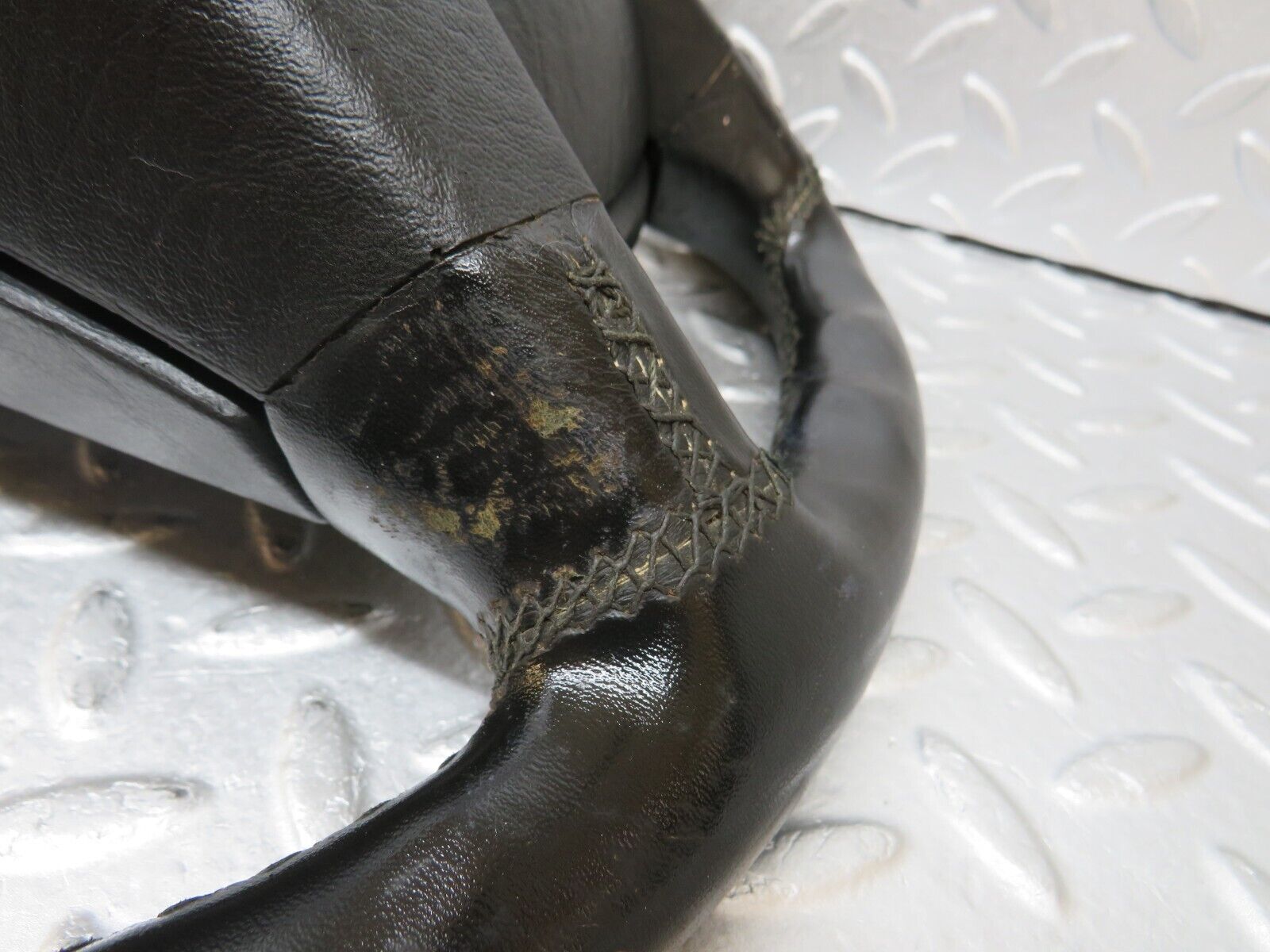 36056 Mercedes-Benz W126 420SE Leather Steering Wheel 1264640017