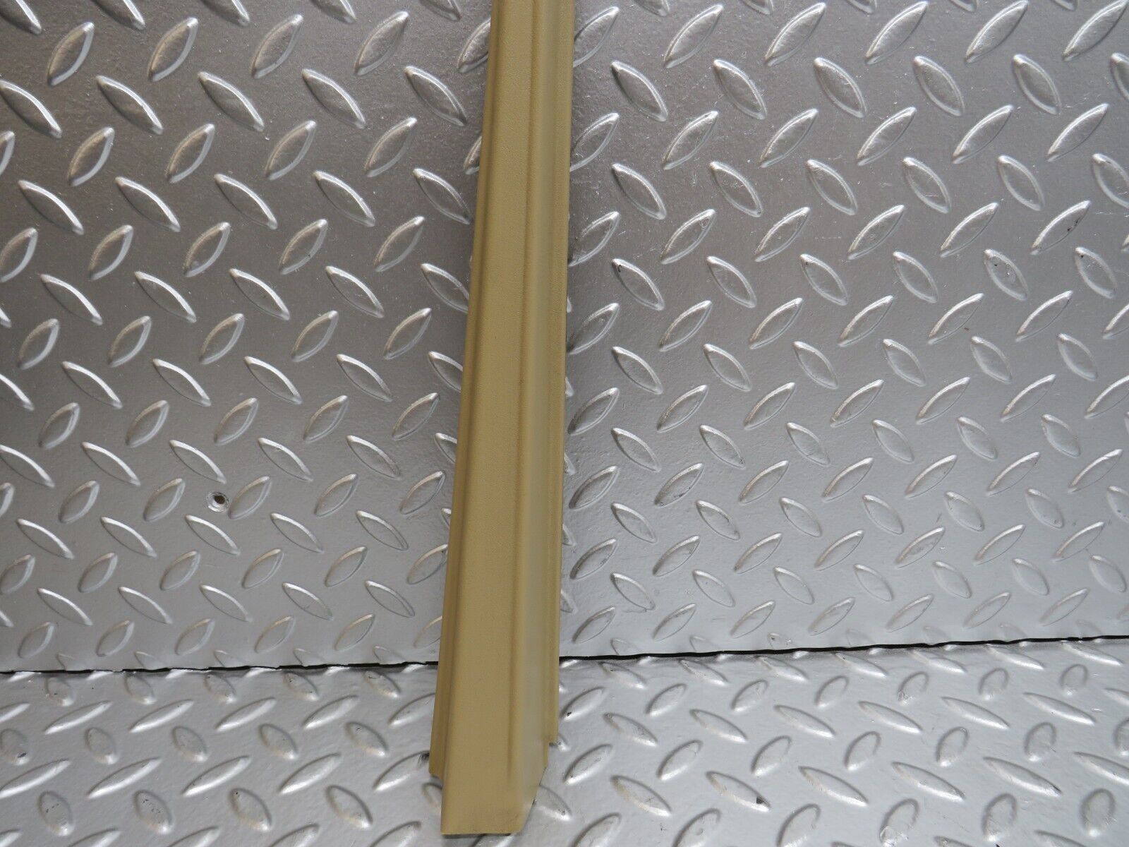 27778 Mercedes-Benz S124 300TE Rear Right Door Window Frame Trim 1247350471