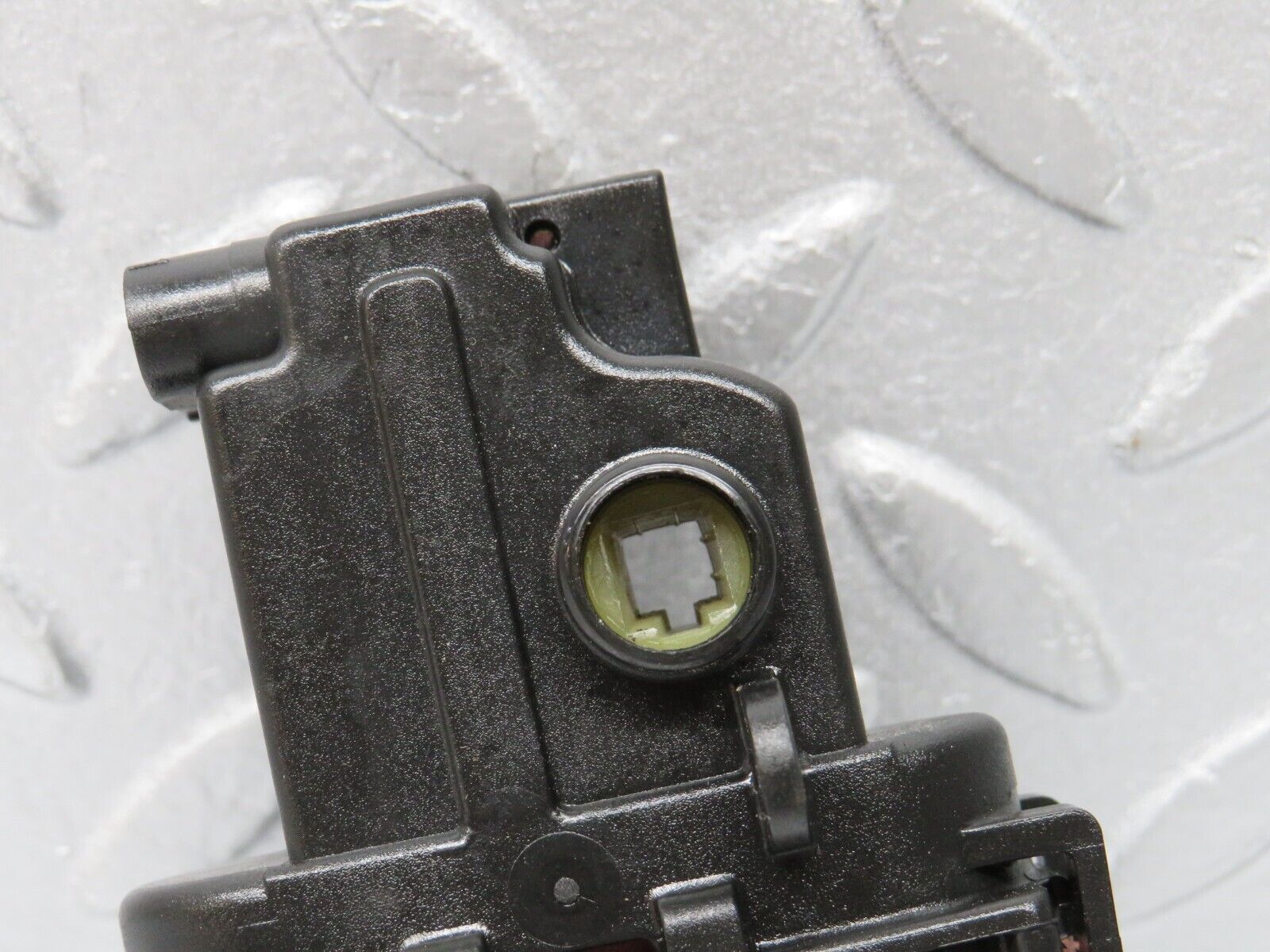 38599 Mercedes-Benz R129 280SL Coupe Heater Box Vacuum Actuator