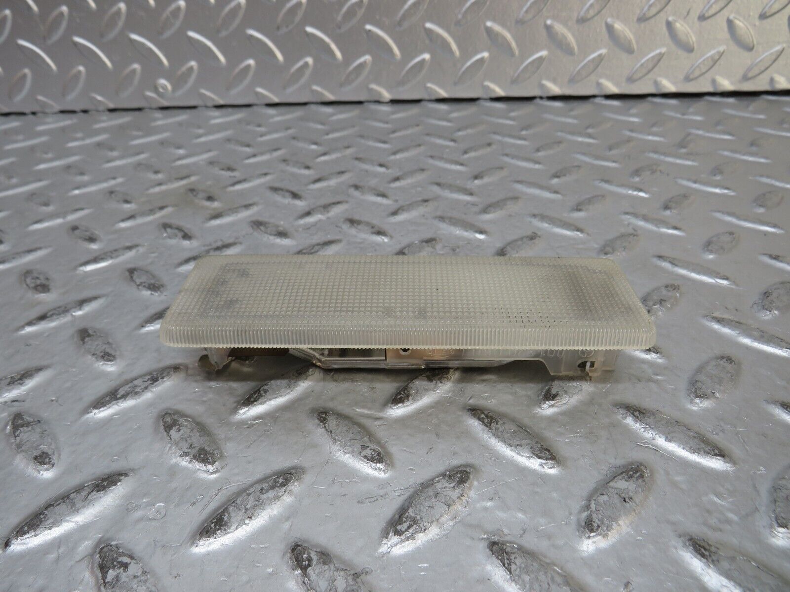 27701 Mercedes-Benz S124 300TE Wagon Rear Interior Dome Light 0018200601