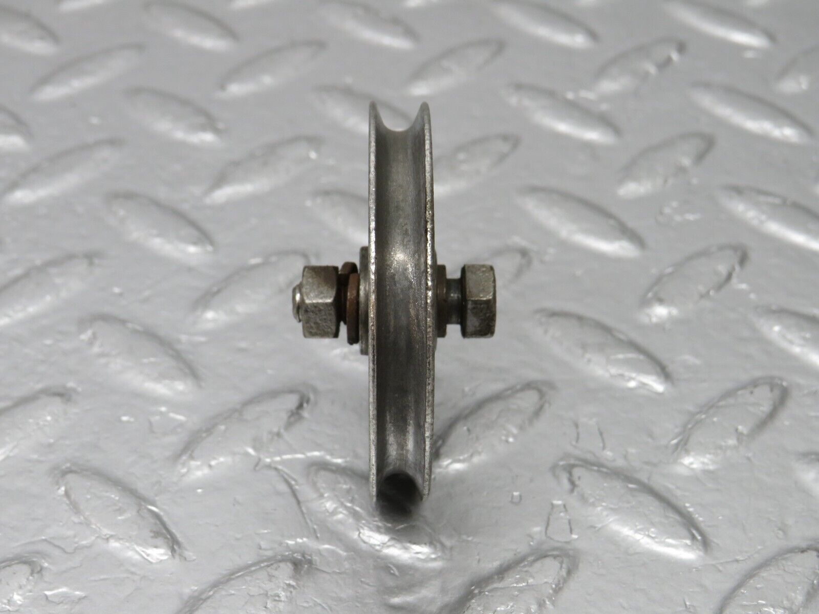 40318 Mercedes-Benz W110 230 Handbrake Cable Pulley 1104270142