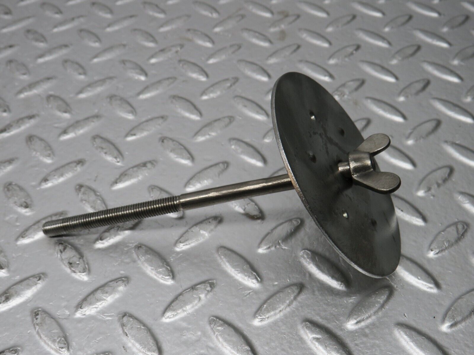 32045 Mercedes-Benz W123 230E Spare Wheel Holder