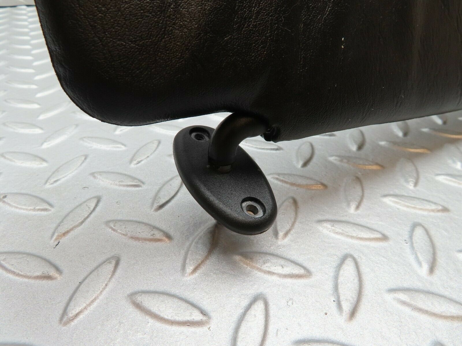 3843 Mercedes-Benz S123 200T Wagon Sun Visor Right Side Black