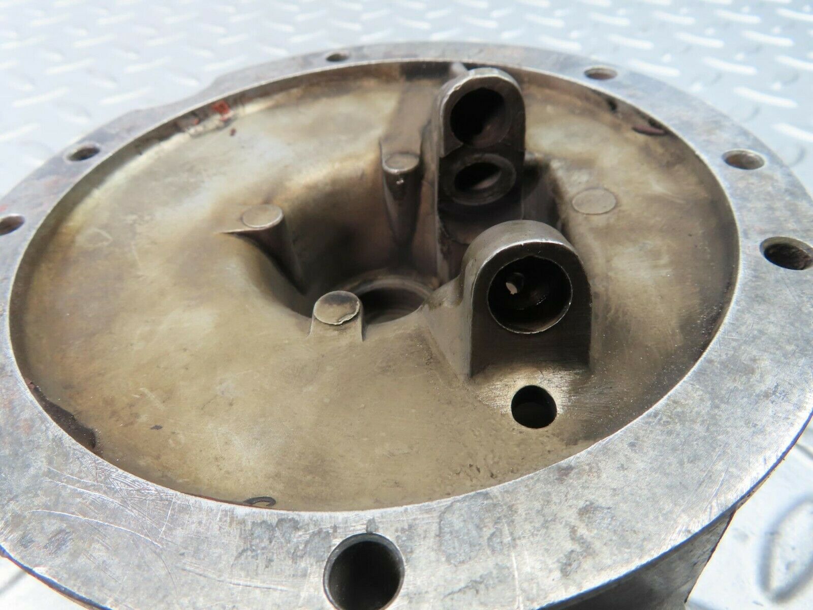 9075 Mercedes-Benz W108 Ignition Distributor Support 1271580215