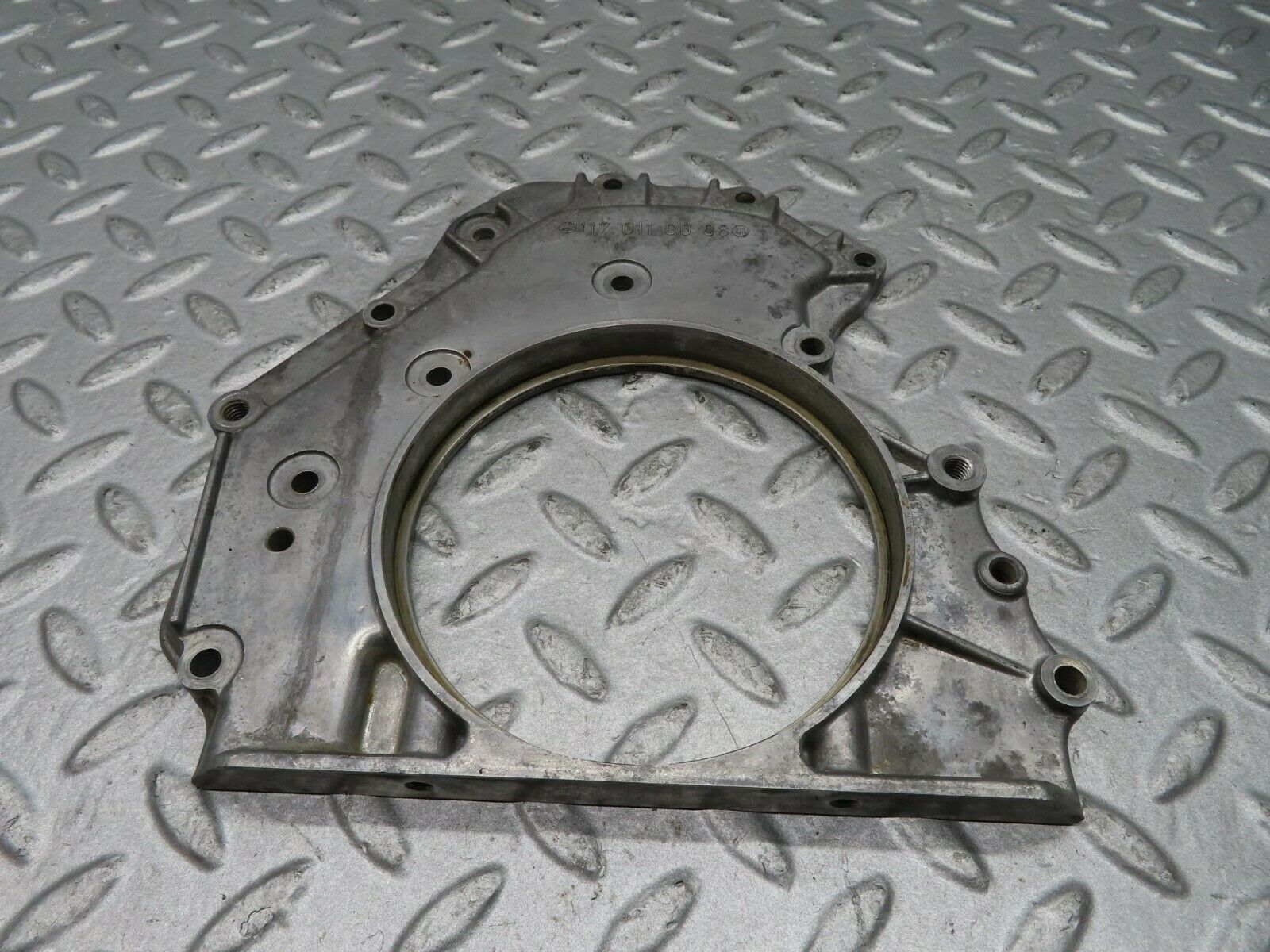 16671 Mercedes-Benz C107 380SLC Crankshaft Cover Sealing Rear 1170110008