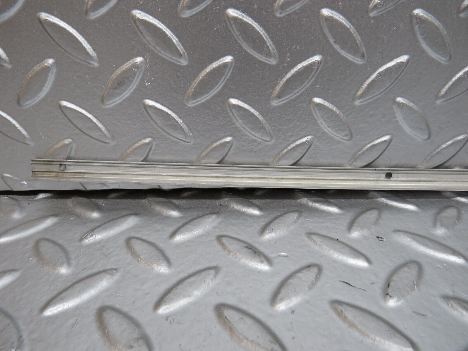 27444 Mercedes-Benz W123 280E Sunroof Chrome Trim