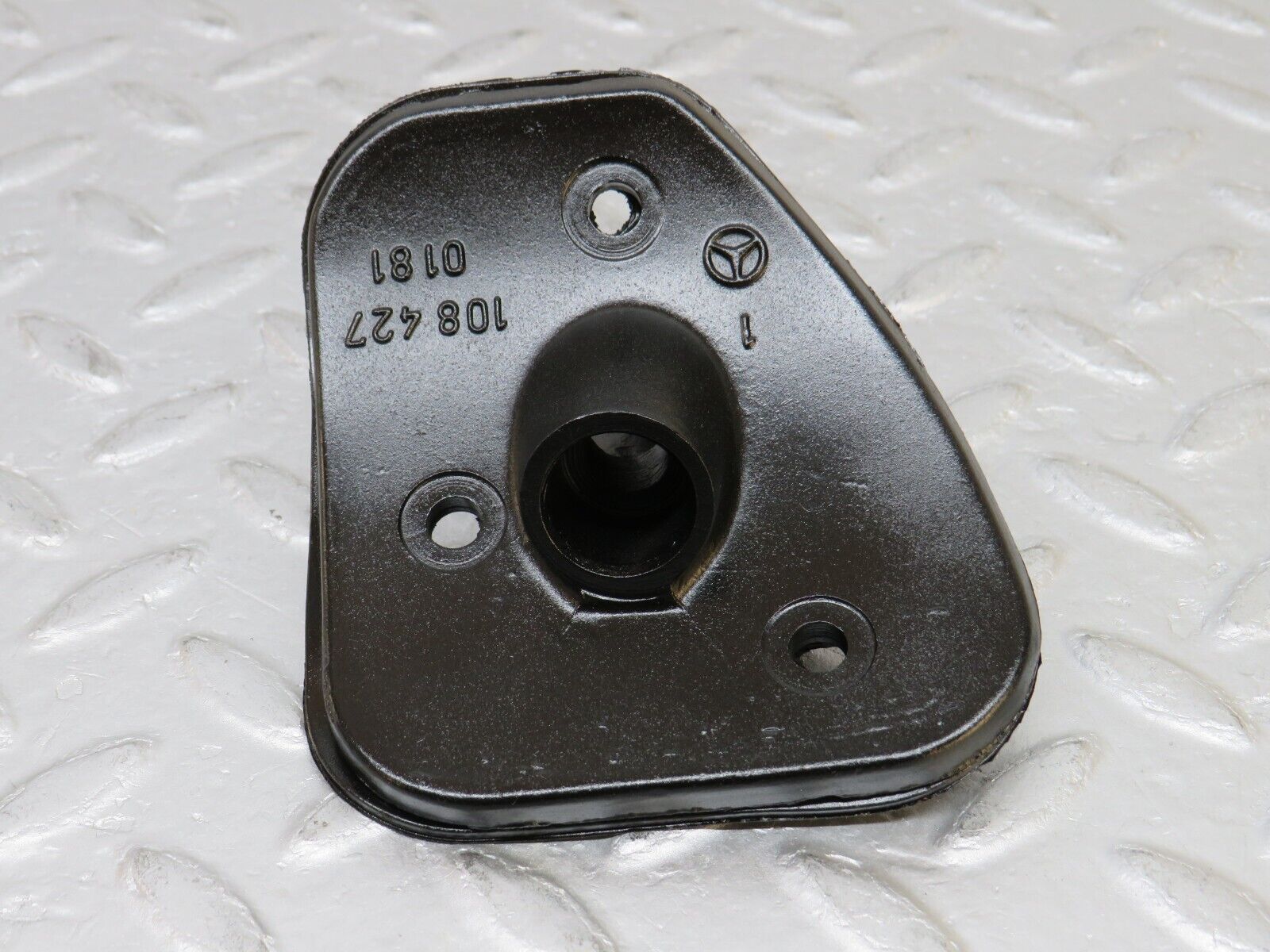 37535 Mercedes-Benz W109 300SEL Handbrake Cable Regulator 1084270181