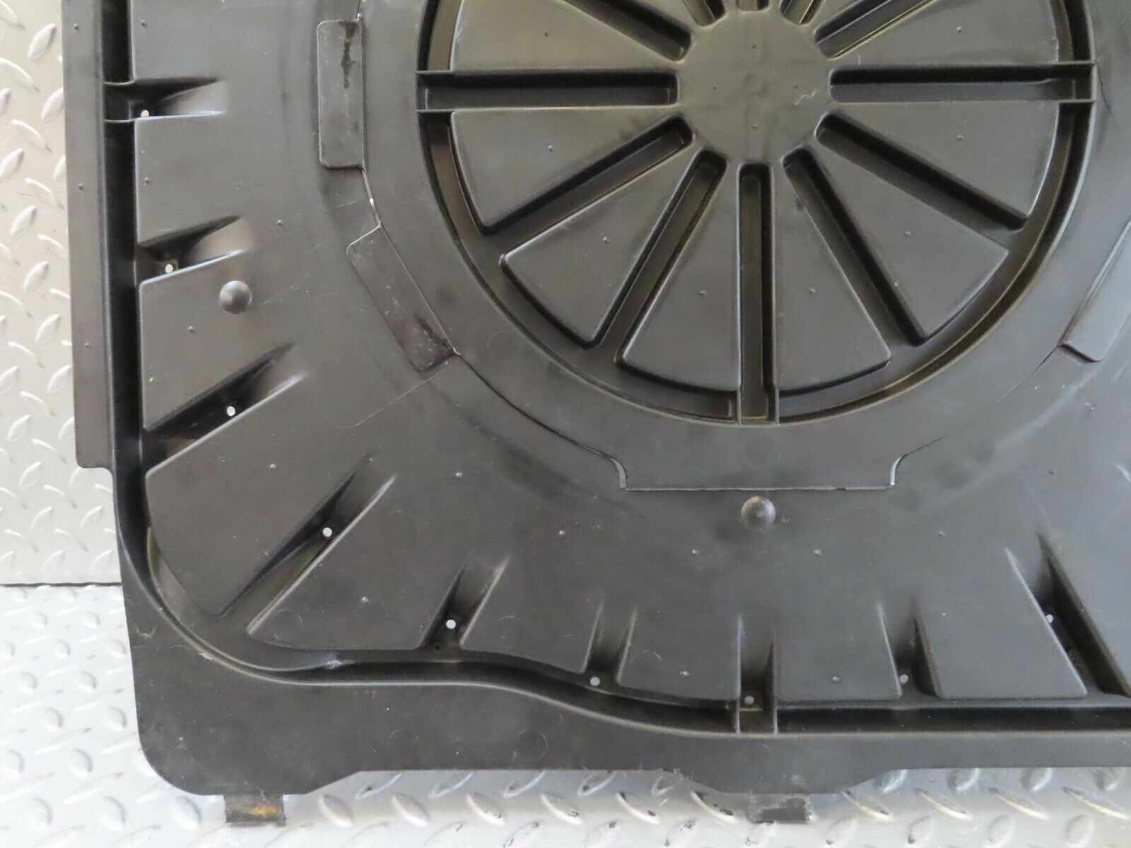 16735 Mercedes-Benz W124 260E Spare Wheel Cover 1246934533