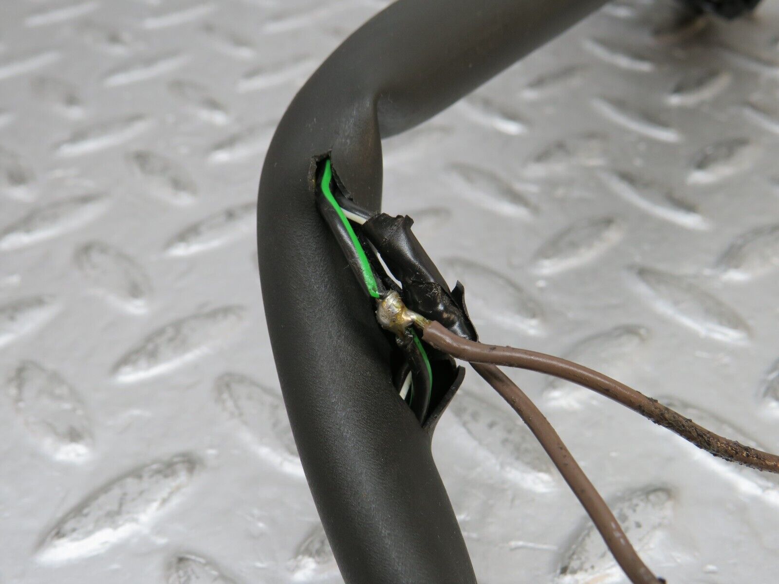 37976 Mercedes-Benz A124 320E Cabriolet Indicator Wiper Stalk 1245451324