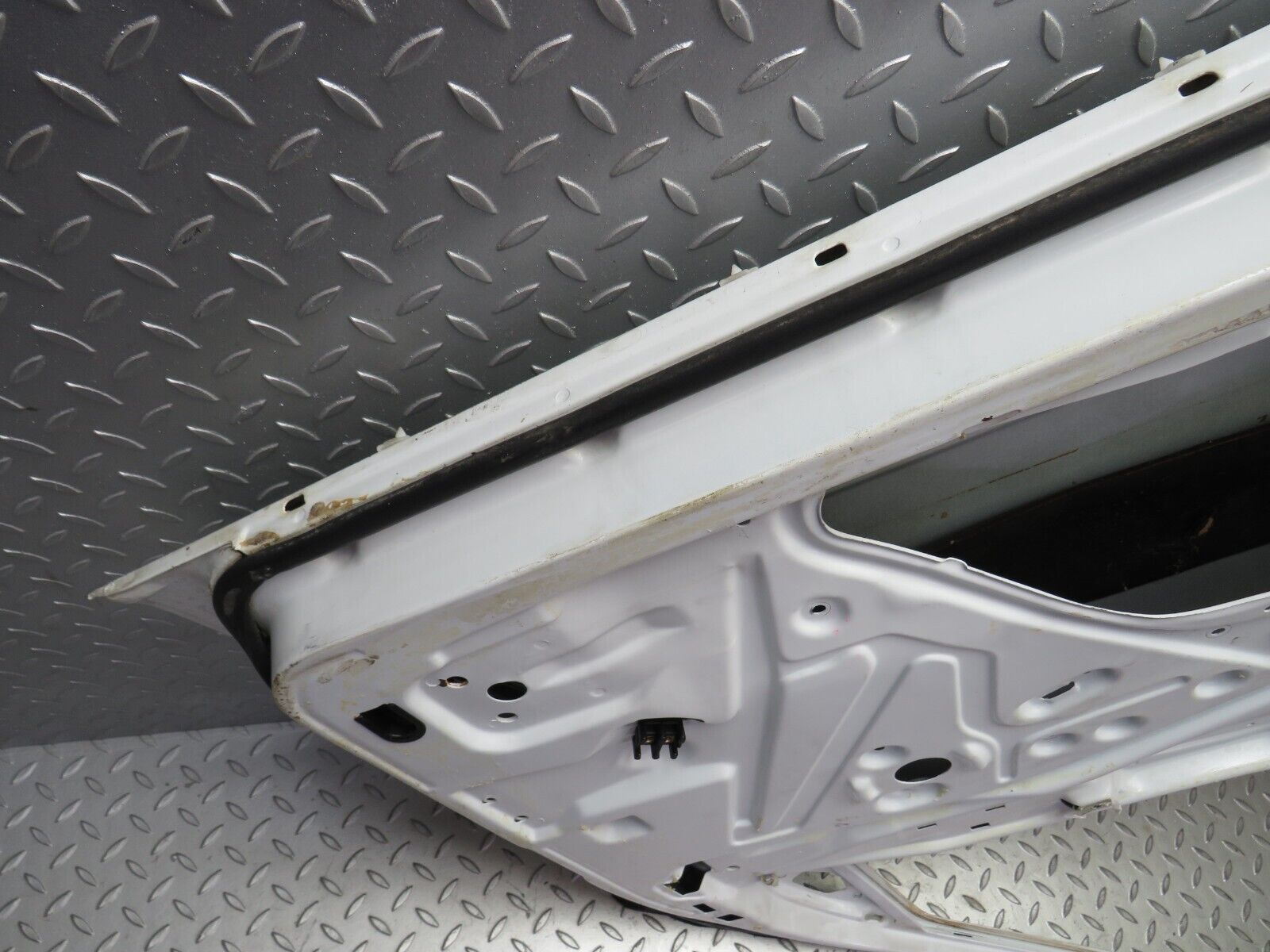 30246 Mercedes-Benz W124 230E Front Left Door