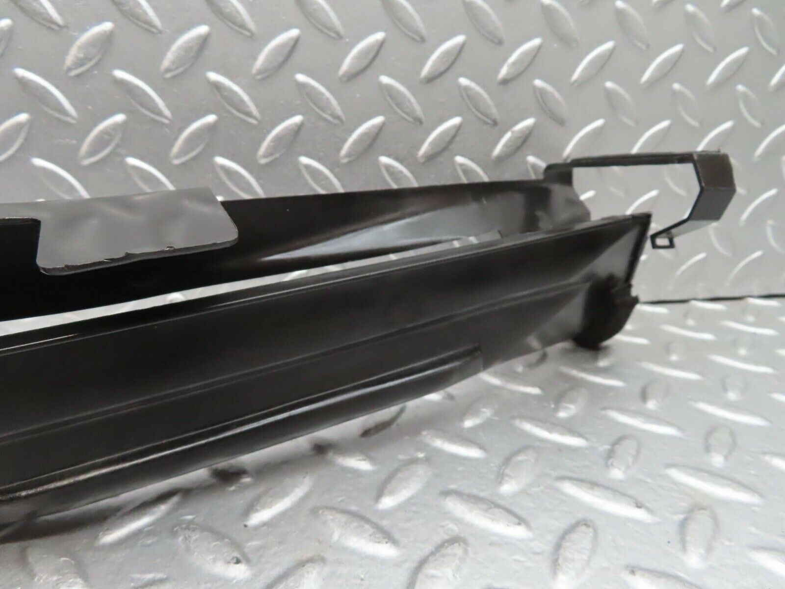 14874 Mercedes-Benz W140 S320 Engine Bay Cable Channel Right Side 1408200812