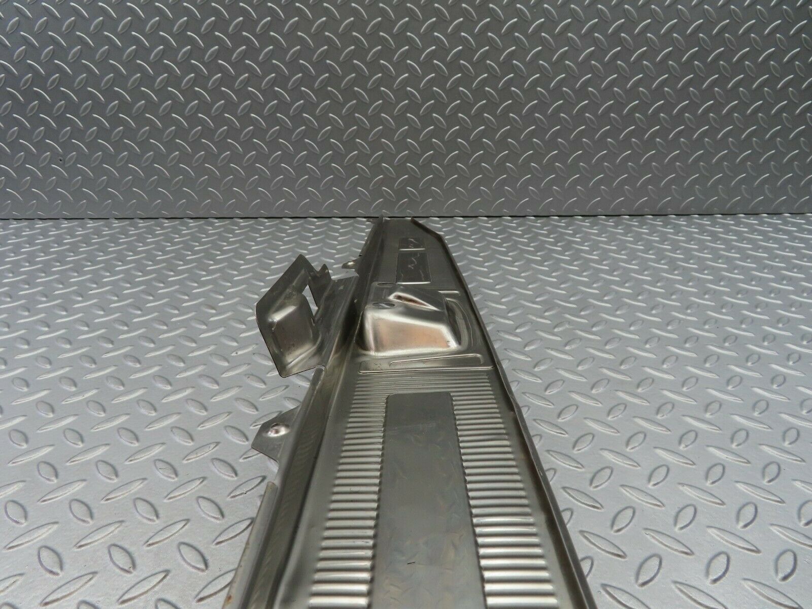 6625 Mercedes-Benz S124 E220 Wagon Trunk Edge Chrome Moulding 1246980089