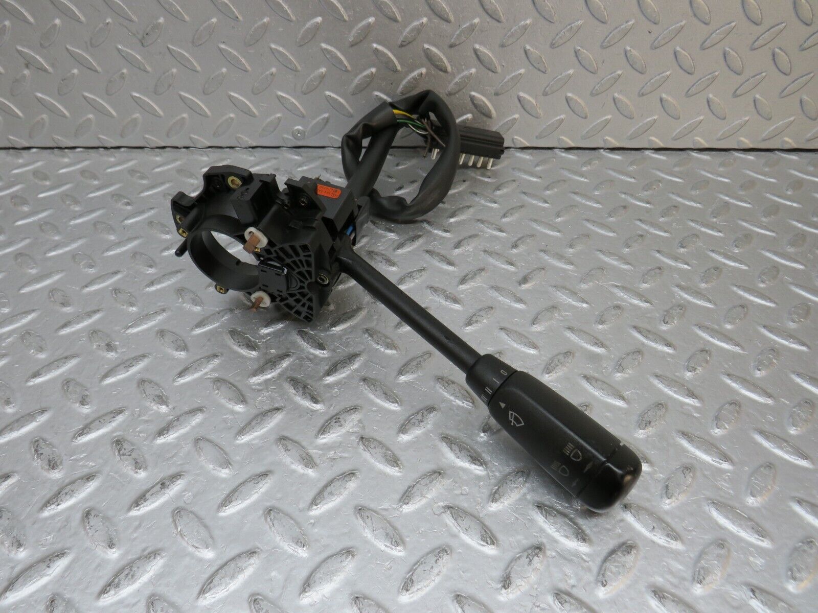 37976 Mercedes-Benz A124 320E Cabriolet Indicator Wiper Stalk 1245451324