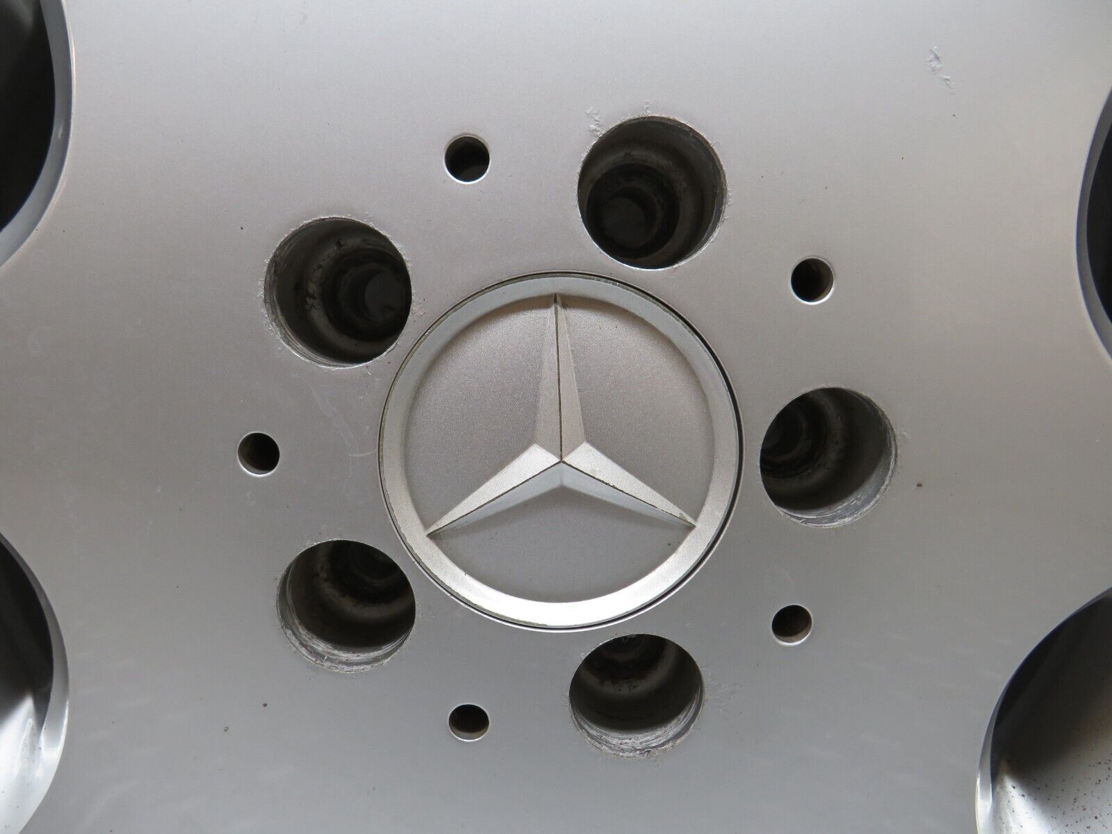 38187 Mercedes-Benz A124 Alloy Wheel 7Jx15H2 ET41 1244011302