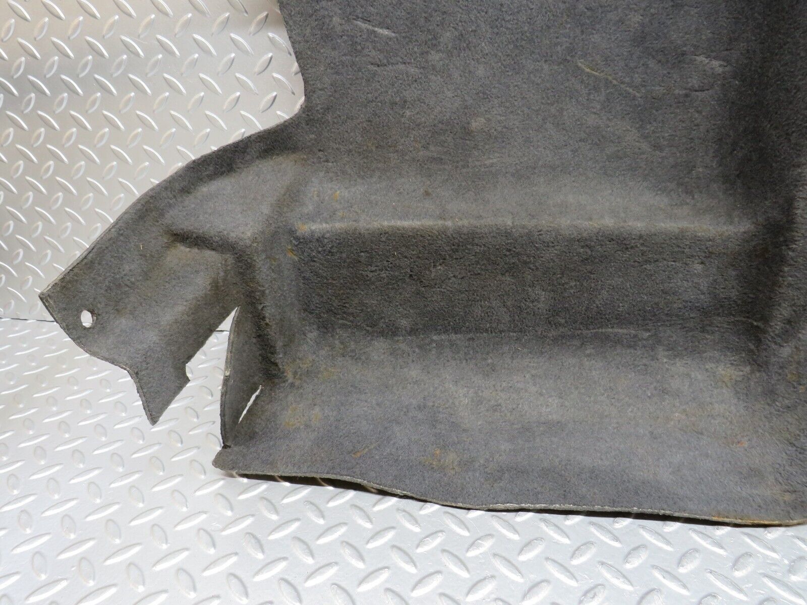 36237 Mercedes-Benz W126 420SE Trunk Cover Panel Left Side Grey