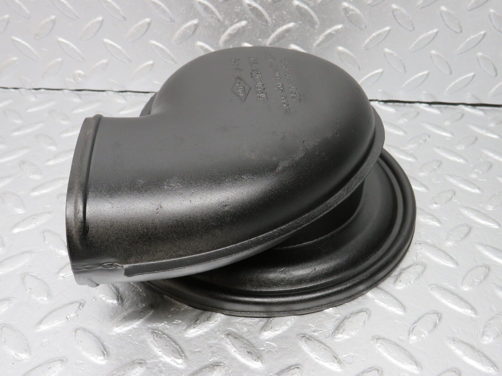 40381 Mercedes-Benz W110 230 Air Filter Housing Cap 0040941202 0000949804