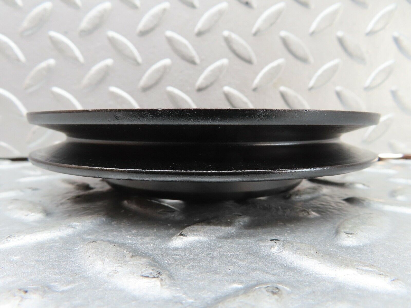 19082 Mercedes-Benz W123 300D Crankshaft Pulley