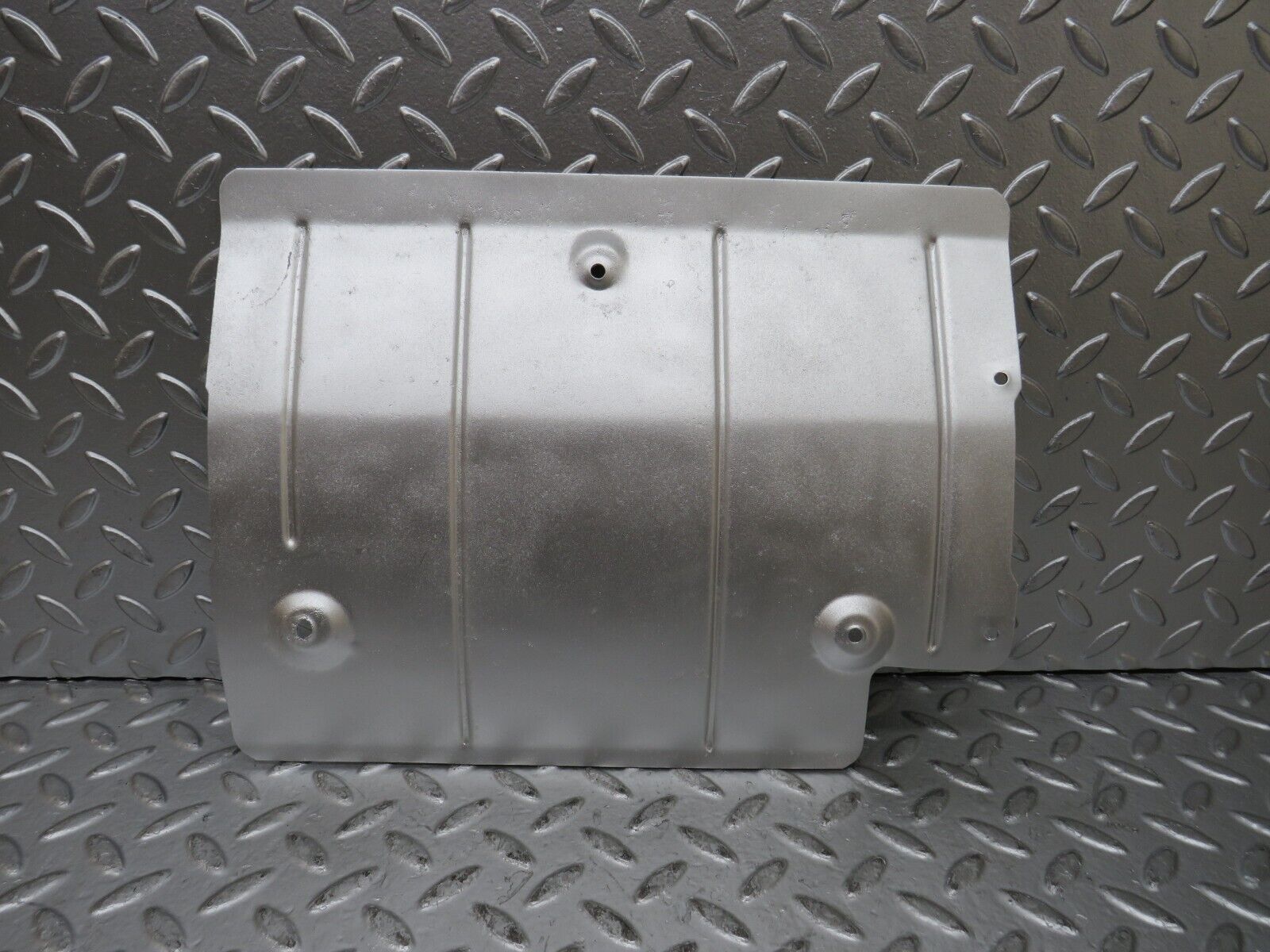 27276 Mercedes-Benz W123 240D Exhaust Heat Shield