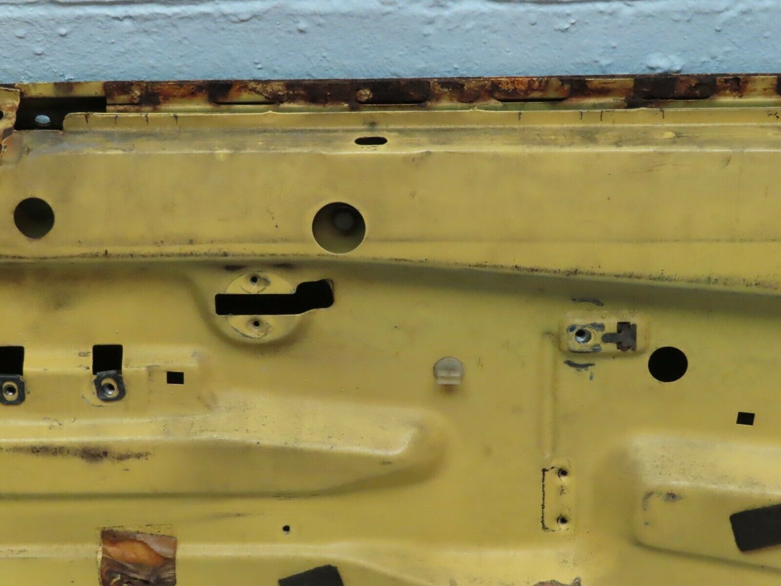 4772 Mercedes-Benz W114 280CE Coupe Right Door