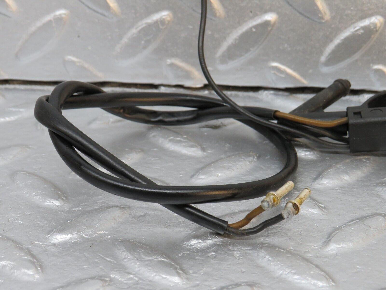 39740 Mercedes-Benz R129 320SL Coupe Windscreen Washer Nozzle