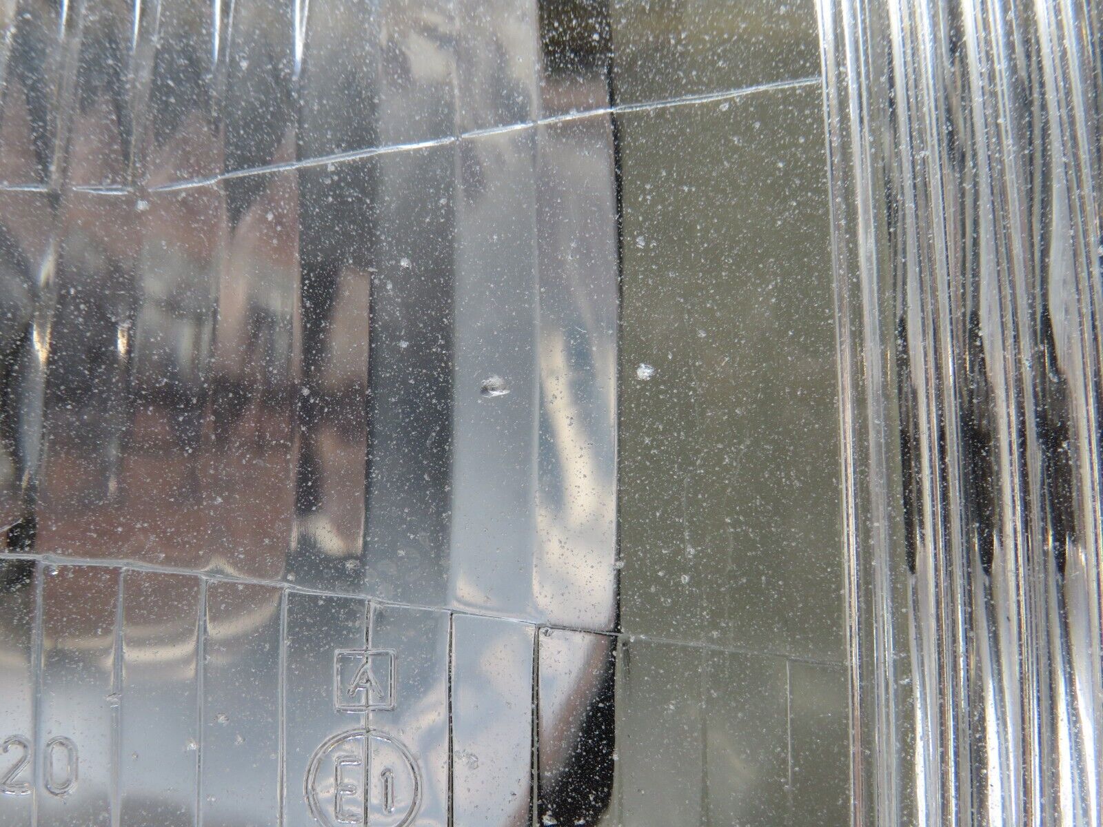 36377 Mercedes-Benz W126 420SE Headlight Bosch Right 1305235092 1305620454