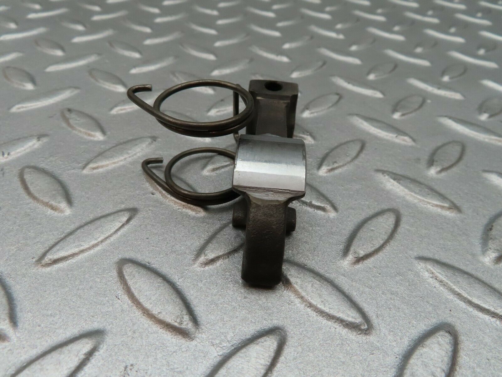 3540 Mercedes-Benz W108 280SE Valve Rocker Arm With Retaining Spring