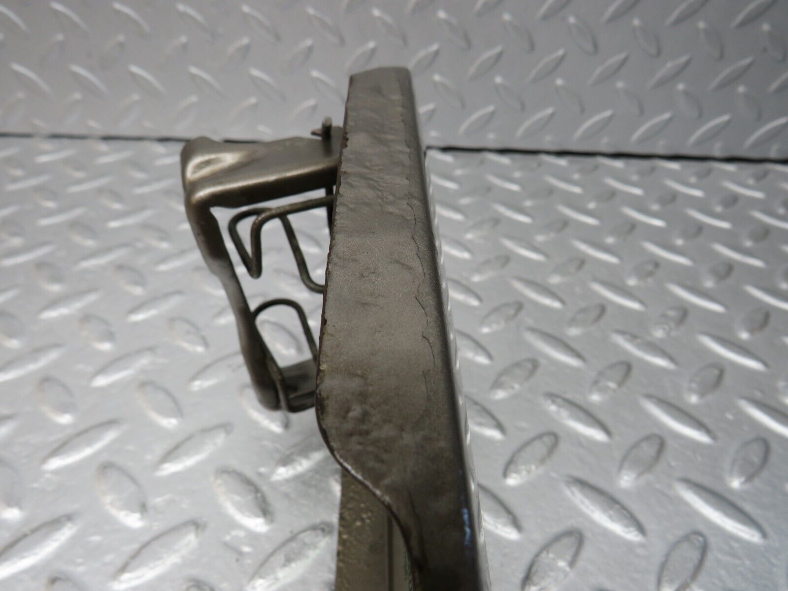 36989 Mercedes-Benz C126 420SEC Coupe Fuel Tank Flap Cap 1265842639