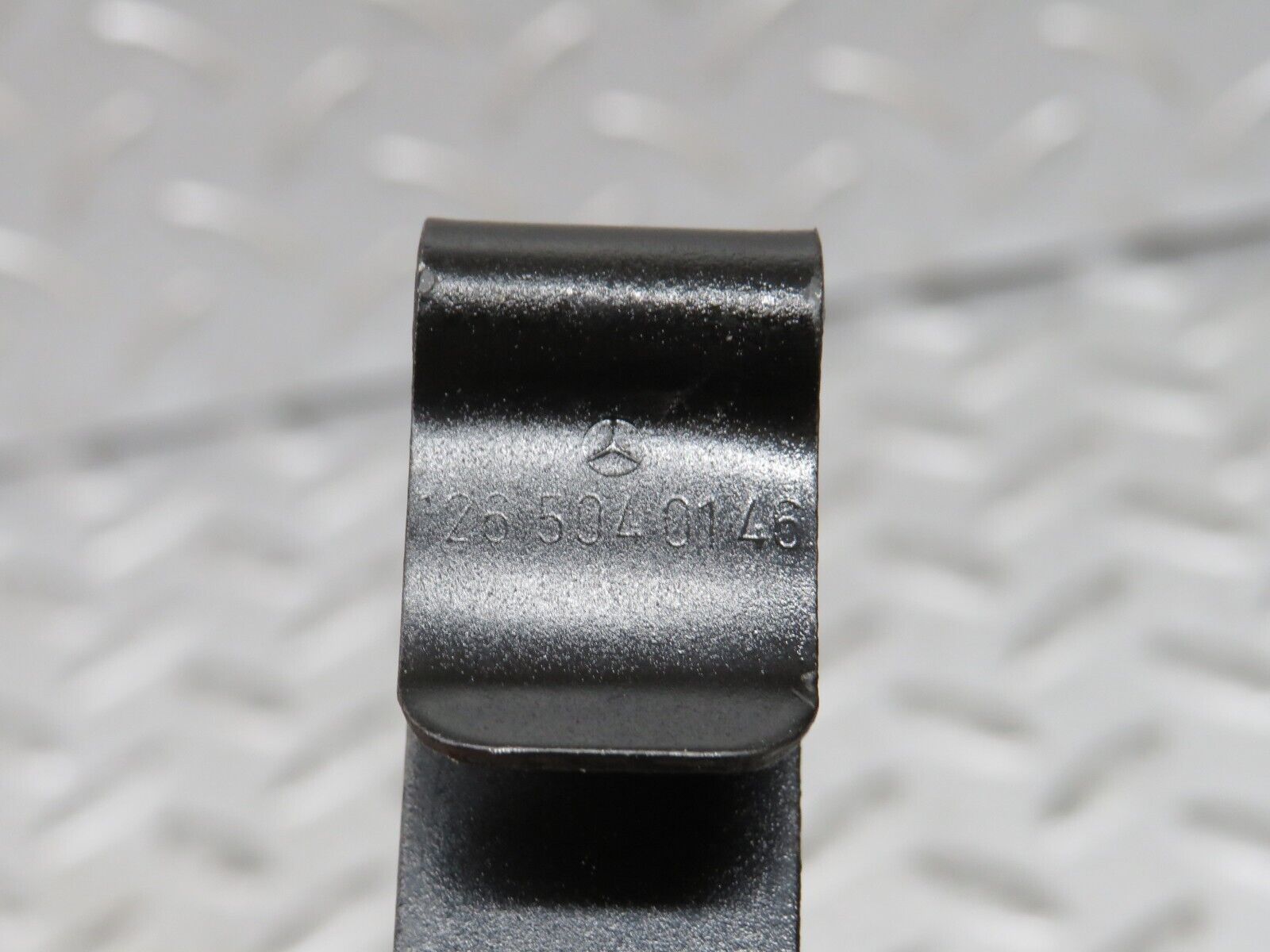 27462 Mercedes-Benz W123 280E Radiator Fan Shroud Cover Holder Set 1265040146