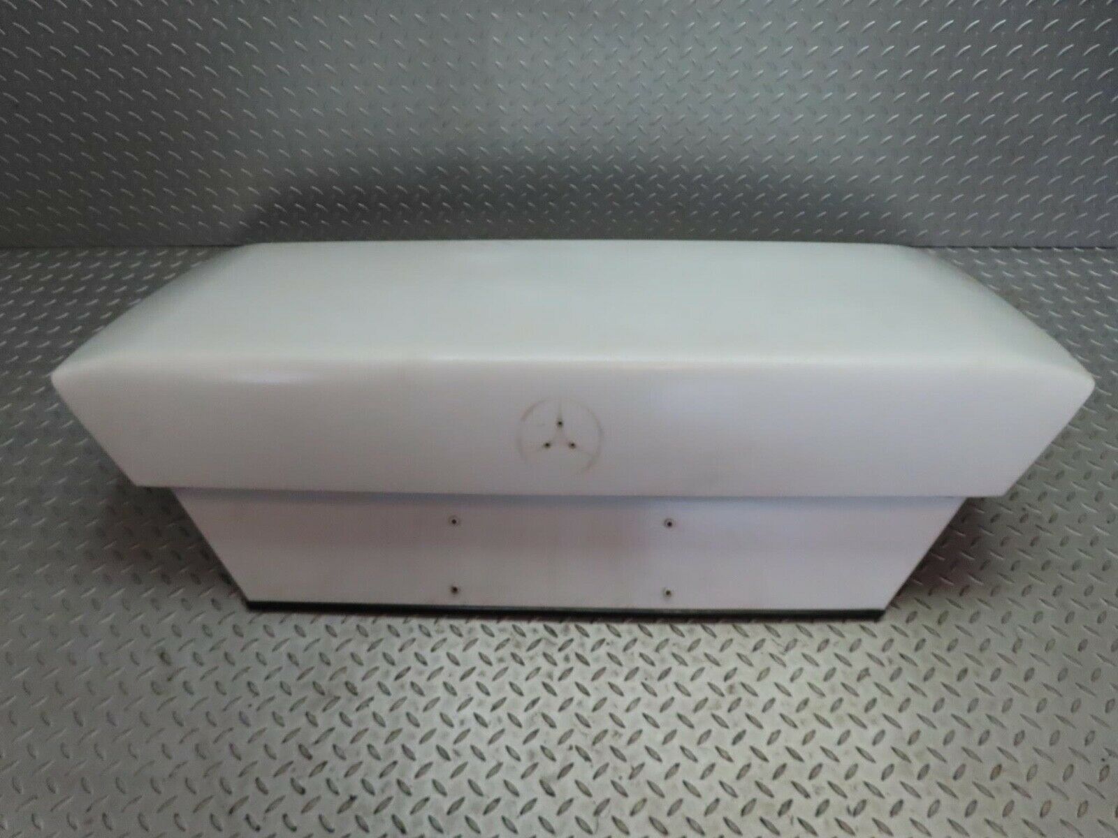 16515 Mercedes-Benz W124 260E Boot Lid Trunk Door