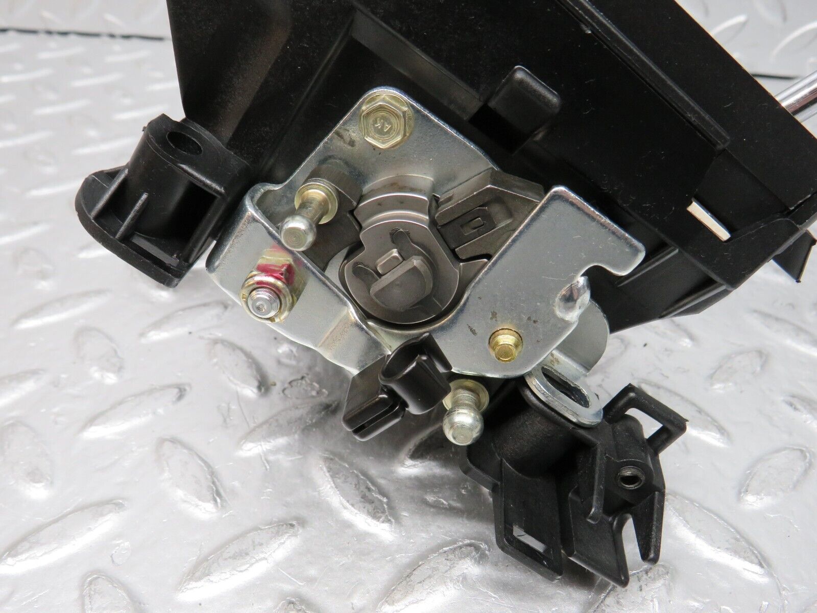 31673 Mercedes-Benz W201 190LE 1.8L Automatic Gear Selector 1292670637