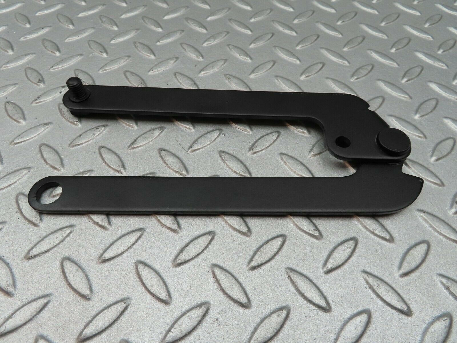 3619 Mercedes-Benz W108 280SE Right Bonnet Hinge