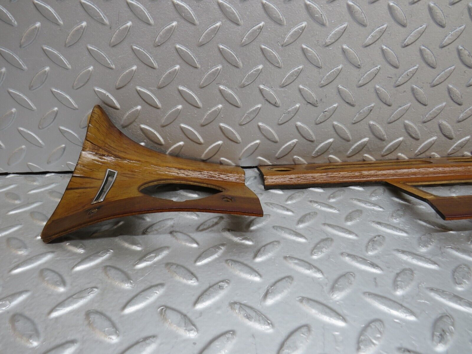 37427 Mercedes-Benz W109 300SEL Dashboard Wood Panel Trim