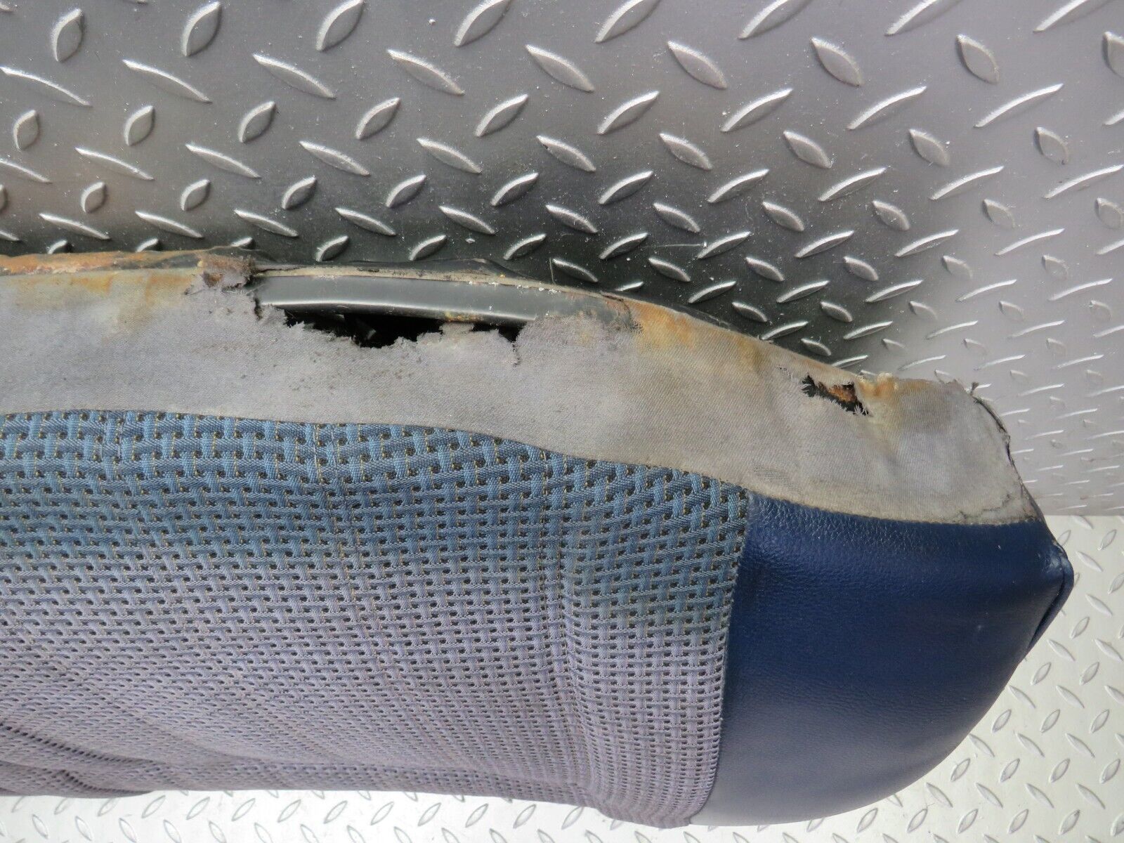 31148 Mercedes-Benz W123 200D Rear Seat Blue 1239200050 1239200016