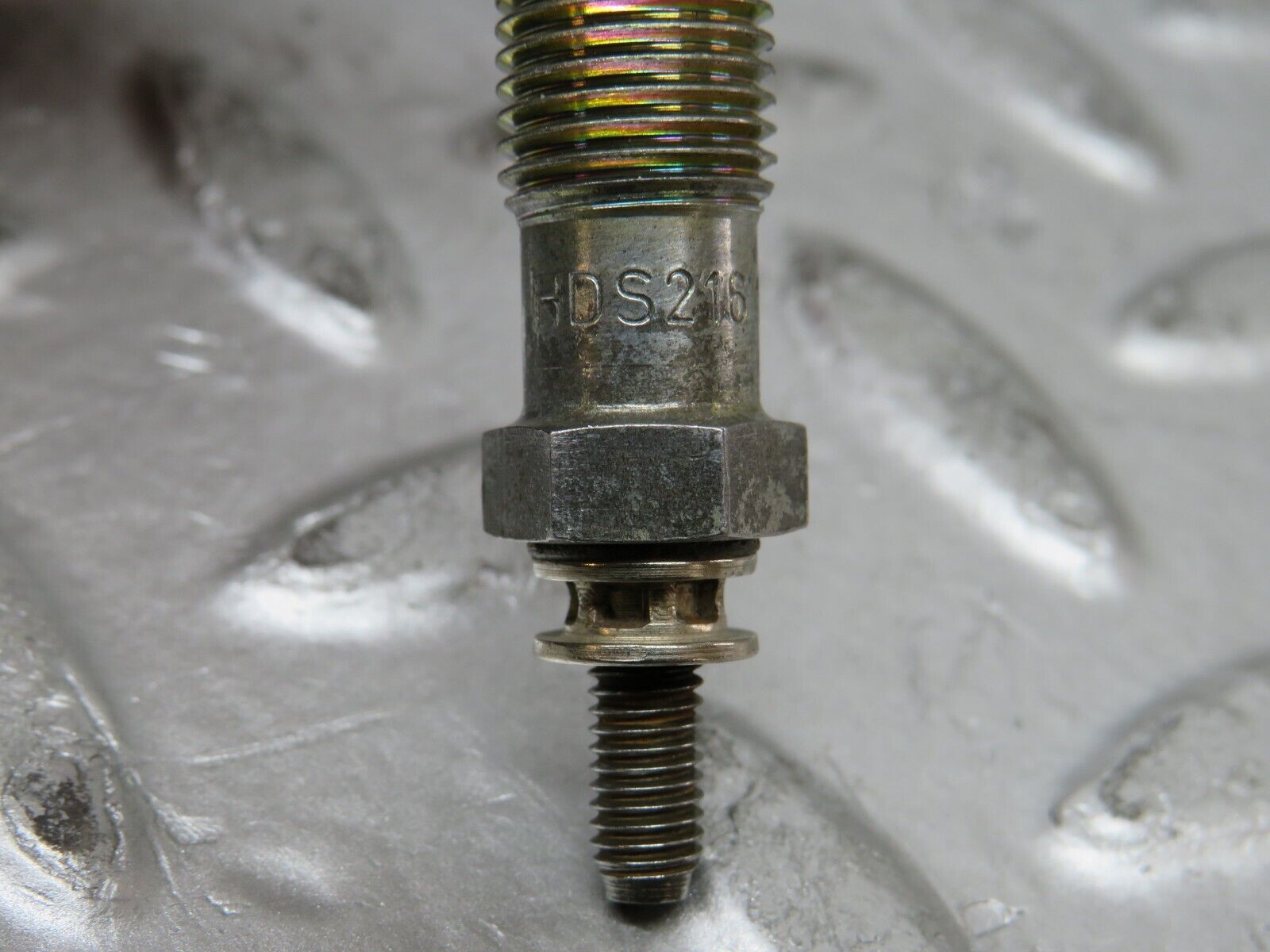 26996 Mercedes-Benz W123 240D Glow Plug Set Bosch